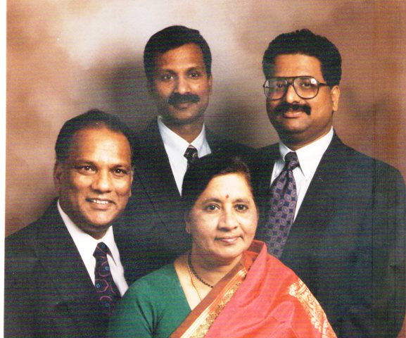mr-mrs-seshagirirao-with-sons